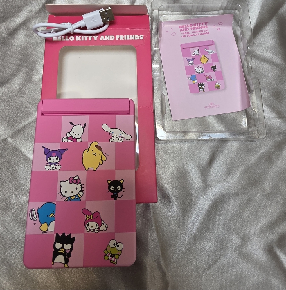 Hello Kitty and Friends Pink Compact Mirror